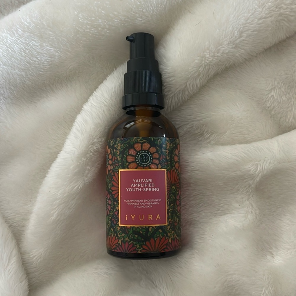 IYURA Yauvari Amplified Youth Spring Oil